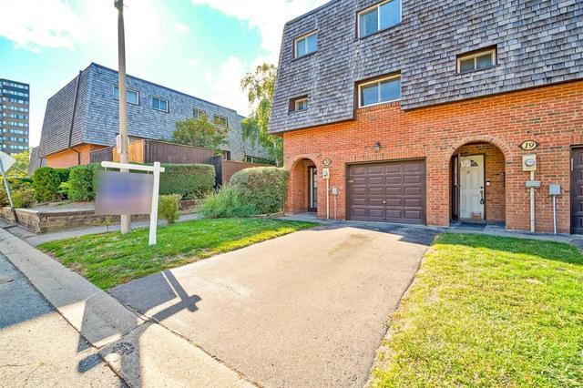 44 - 20 Briar Path Crt, Townhouse with 4 bedrooms, 2 bathrooms and 3 parking in Brampton ON | Image 12