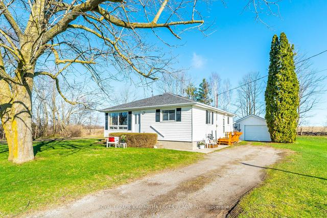 536 Cambray Rd, House detached with 2 bedrooms, 2 bathrooms and 4 parking in Kawartha Lakes ON | Image 1