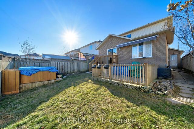 43 Bianca Dr, House detached with 3 bedrooms, 3 bathrooms and 4 parking in Hamilton ON | Image 21
