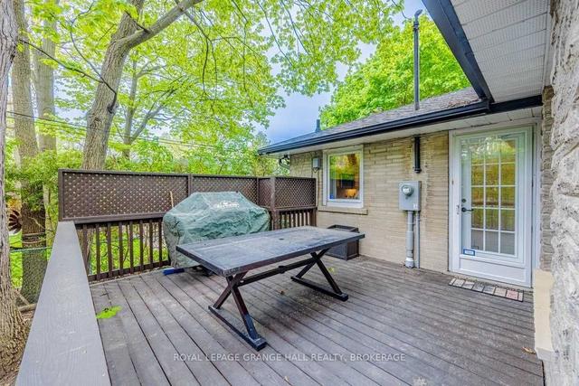23 Blackdown Cres, House detached with 3 bedrooms, 3 bathrooms and 6 parking in Toronto ON | Image 20