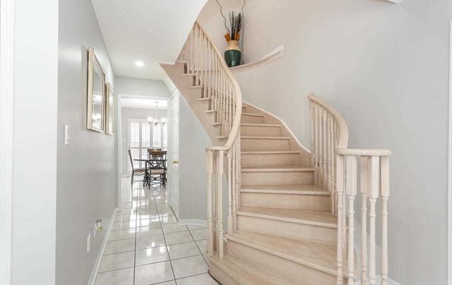 77 Hood Cres, House detached with 4 bedrooms, 4 bathrooms and 6 parking in Brampton ON | Image 38