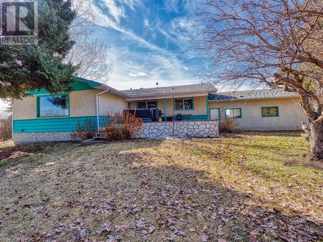 12153 Township Road 284, Home with 3 bedrooms, 2 bathrooms and null parking in Rocky View County AB | Image 12