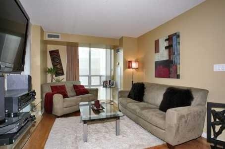 1003 - 7 Michael Power Pl, Condo with 2 bedrooms, 2 bathrooms and 1 parking in Toronto ON | Image 3