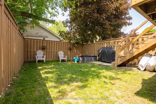 1301 Woodhill Crt, House semidetached with 3 bedrooms, 2 bathrooms and 2.5 parking in Mississauga ON | Image 20