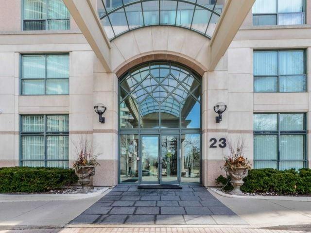 1015 - 23 Lorraine Dr, Condo with 2 bedrooms, 2 bathrooms and 1 parking in Toronto ON | Image 11