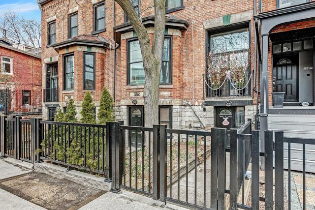 364 Dundas St E, Townhouse with 2 bedrooms, 2 bathrooms and 1 parking in Toronto ON | Image 23