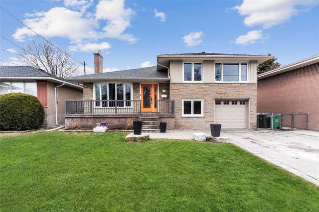 1544 Holburne Rd, House detached with 3 bedrooms, 2 bathrooms and 4 parking in Mississauga ON | Image 1