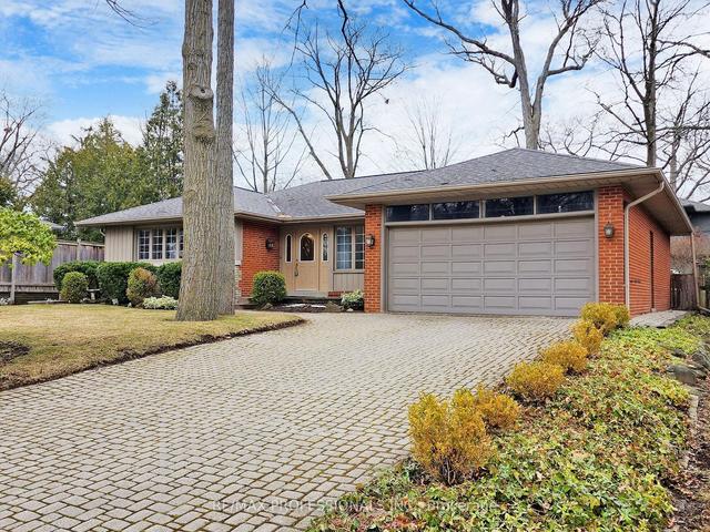 23 Ashford Dr, House detached with 3 bedrooms, 2 bathrooms and 6 parking in Toronto ON | Image 1