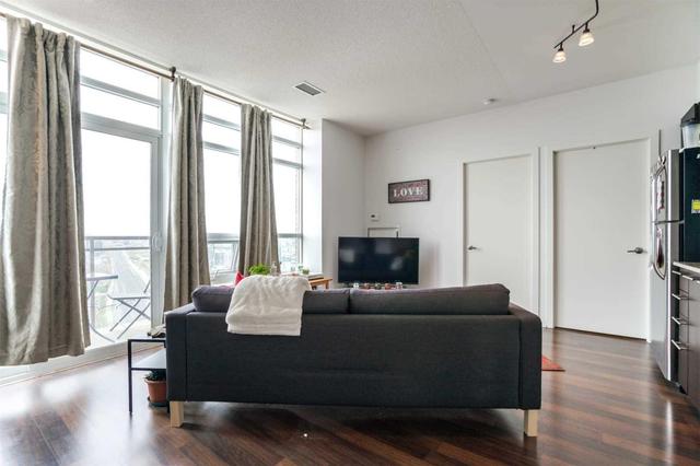 2211 - 38 Joe Shuster Way, Condo with 1 bedrooms, 1 bathrooms and null parking in Toronto ON | Image 6