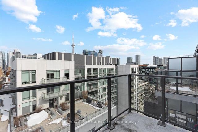 1511 - 111 Bathurst St, Condo with 2 bedrooms, 2 bathrooms and 1 parking in Toronto ON | Image 9