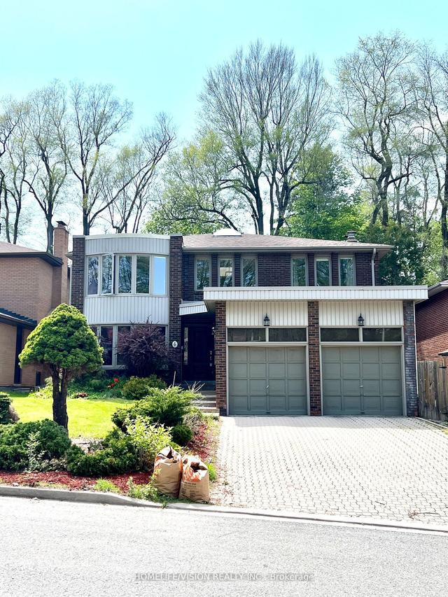 4 Trimontium Cres, House detached with 4 bedrooms, 3 bathrooms and 3 parking in Toronto ON | Image 1