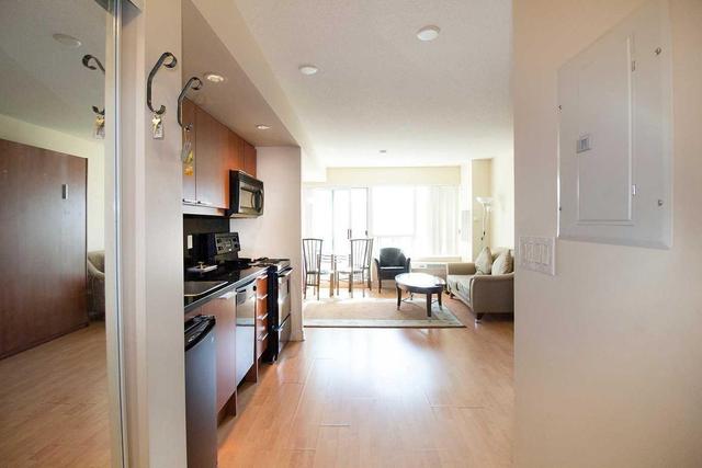 311 - 19 Avondale Ave, Condo with 0 bedrooms, 1 bathrooms and null parking in Toronto ON | Image 3