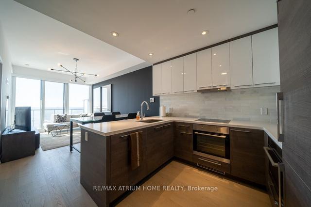 3511 - 488 University Ave, Condo with 1 bedrooms, 1 bathrooms and 0 parking in Toronto ON | Image 8