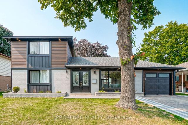 8 Vanderbrent Cres, House detached with 3 bedrooms, 4 bathrooms and 5 parking in Toronto ON | Image 12