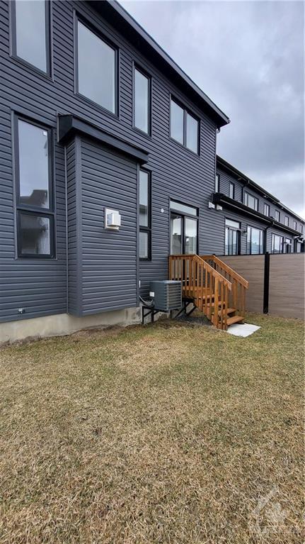 759 Namur Street, Townhouse with 3 bedrooms, 3 bathrooms and 4 parking in Russell ON | Image 19