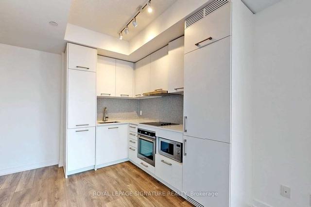 2006 - 87 Peter St, Condo with 1 bedrooms, 1 bathrooms and 0 parking in Toronto ON | Image 19