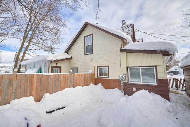 635 First St S, House detached with 3 bedrooms, 2 bathrooms and 5 parking in Gravenhurst ON | Image 6