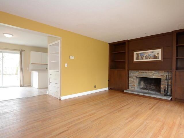 16 Richard St, House detached with 3 bedrooms, 2 bathrooms and 2 parking in St. Catharines ON | Image 4