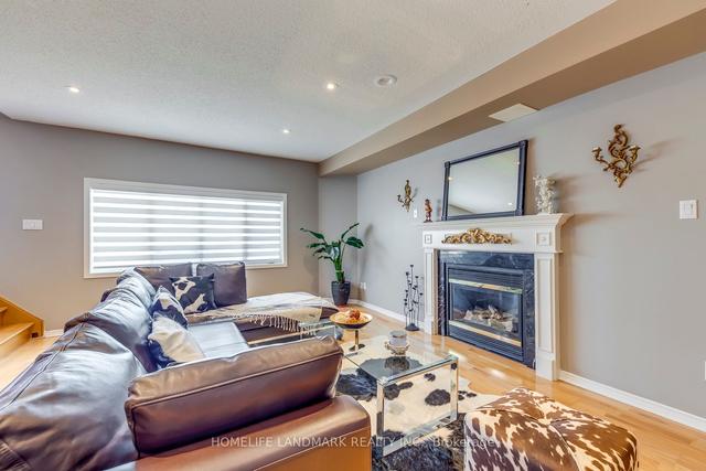 2038 Blue Jay Blvd, House detached with 3 bedrooms, 4 bathrooms and 4 parking in Oakville ON | Image 21