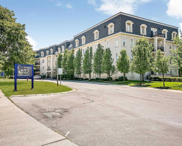 106 - 443 Centennial Forest Dr, Condo with 2 bedrooms, 2 bathrooms and 1 parking in Milton ON | Image 2