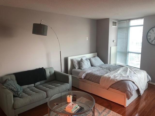 407 - 219 Fort York Blvd, Condo with 0 bedrooms, 1 bathrooms and 0 parking in Toronto ON | Image 6