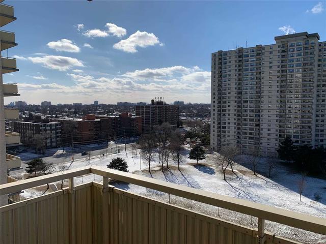1105 - 340 Dixon Rd, Condo with 2 bedrooms, 1 bathrooms and 1 parking in Toronto ON | Image 10