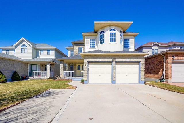 196 Lena Cres, House detached with 3 bedrooms, 4 bathrooms and 5 parking in Cambridge ON | Image 12
