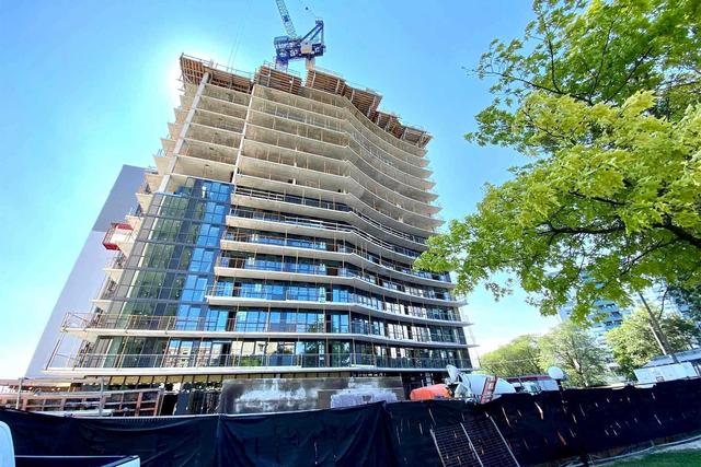 2109 - 1461 Lawrence Ave W, Condo with 3 bedrooms, 3 bathrooms and 1 parking in Toronto ON | Image 13