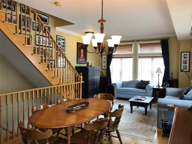 96 Resurrection Rd, Townhouse with 2 bedrooms, 2 bathrooms and 1 parking in Toronto ON | Image 2