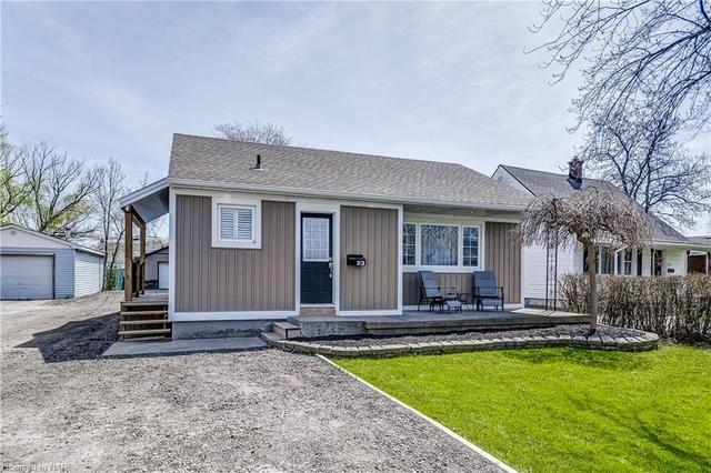 23 Blain Place, House detached with 3 bedrooms, 2 bathrooms and 7 parking in St. Catharines ON | Image 12