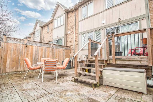 4 - 5658 Glen Erin Dr, Townhouse with 2 bedrooms, 4 bathrooms and 2 parking in Mississauga ON | Image 14