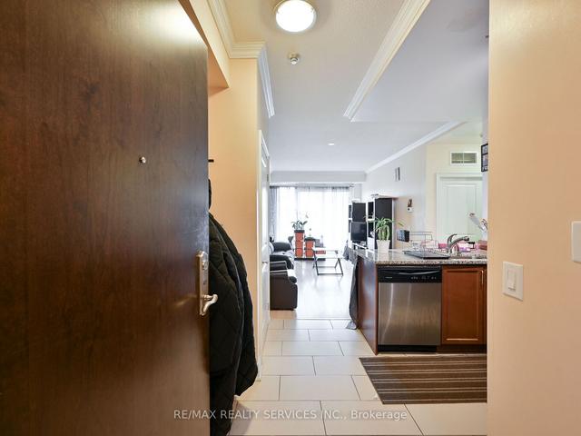 405 - 100 John St, Condo with 1 bedrooms, 1 bathrooms and 1 parking in Brampton ON | Image 5