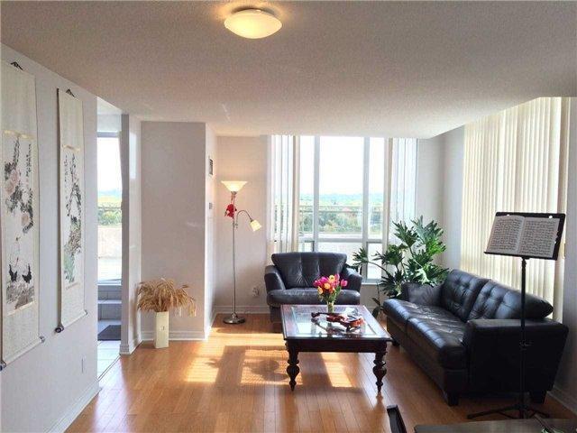 Uph2 - 260 Doris Ave, Condo with 2 bedrooms, 2 bathrooms and 2 parking in Toronto ON | Image 3
