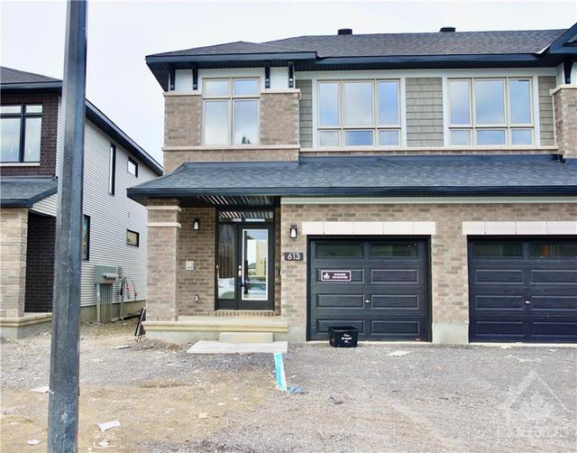 613 Cordelette Circle, Townhouse with 3 bedrooms, 3 bathrooms and 2 parking in Ottawa ON | Image 1