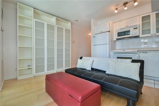 529 - 600 Fleet St, Condo with 0 bedrooms, 1 bathrooms and null parking in Toronto ON | Image 5