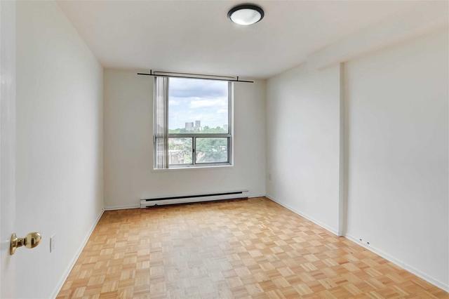 816 - 15 La Rose Ave, Condo with 3 bedrooms, 2 bathrooms and 1 parking in Toronto ON | Image 18