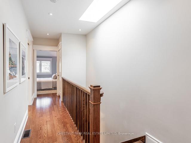 18 Taunton Rd, House semidetached with 2 bedrooms, 2 bathrooms and 1 parking in Toronto ON | Image 10