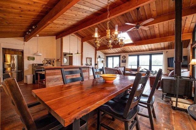 10352 Georgian Bay Shore, House detached with 3 bedrooms, 2 bathrooms and 0 parking in Georgian Bay ON | Image 4