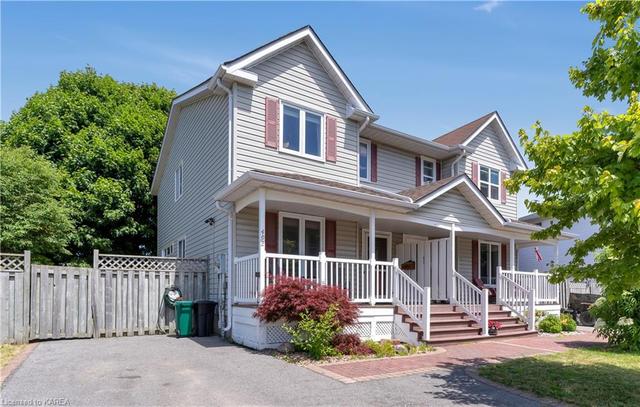 492 Grandtrunk Avenue, House semidetached with 3 bedrooms, 2 bathrooms and 4 parking in Kingston ON | Image 2