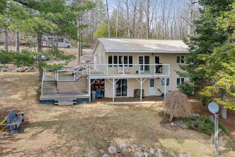 3645 Calabogie Road, House detached with 3 bedrooms, 2 bathrooms and 3 parking in Greater Madawaska ON | Card Image