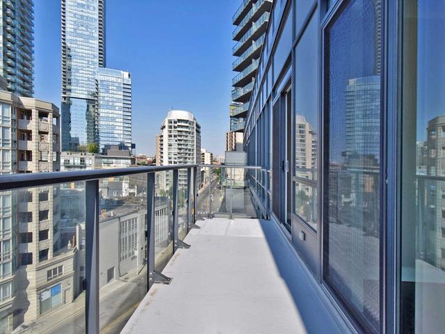 912 - 825 Church St, Condo with 2 bedrooms, 2 bathrooms and 1 parking in Toronto ON | Image 9