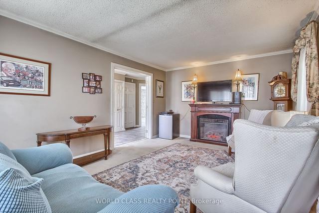 308 Preston Dr, House detached with 3 bedrooms, 3 bathrooms and 3 parking in Oshawa ON | Image 5