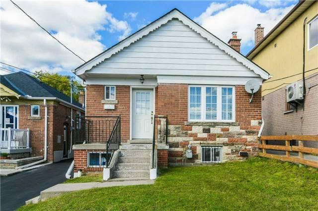 100 Cameron Ave, House detached with 2 bedrooms, 2 bathrooms and 2 parking in Toronto ON | Image 1