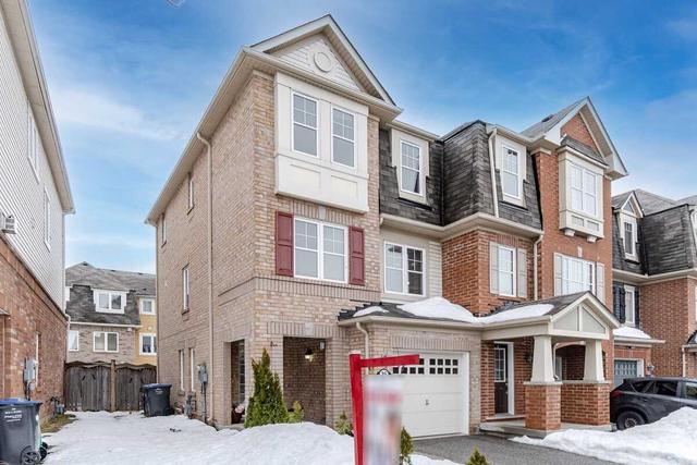 25 Bevington Rd, House attached with 3 bedrooms, 3 bathrooms and 3 parking in Brampton ON | Image 8