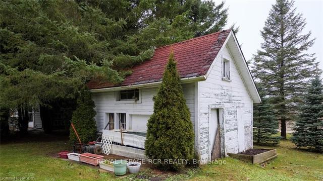 350 Main Street W. St, House detached with 2 bedrooms, 1 bathrooms and 4 parking in West Grey ON | Image 6