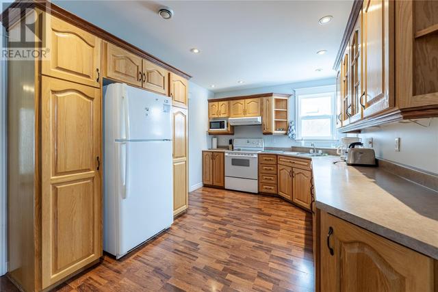 18 Kinkora Street, House detached with 3 bedrooms, 2 bathrooms and null parking in Paradise NL | Image 6