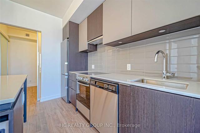 1505 - 203 College St, Condo with 1 bedrooms, 2 bathrooms and 0 parking in Toronto ON | Image 10