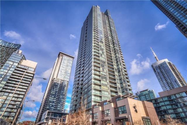 2906 - 15 Fort York Blvd, Condo with 2 bedrooms, 2 bathrooms and 1 parking in Toronto ON | Image 1