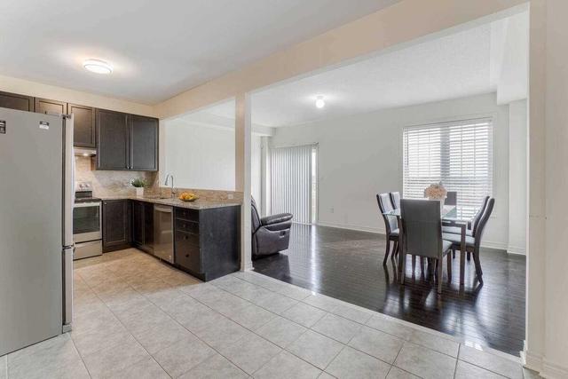599 Mockridge Terr, House semidetached with 4 bedrooms, 3 bathrooms and 2 parking in Milton ON | Image 3