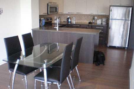 lph1705 - 11 St Joseph St, Condo with 2 bedrooms, 2 bathrooms and 2 parking in Toronto ON | Image 6